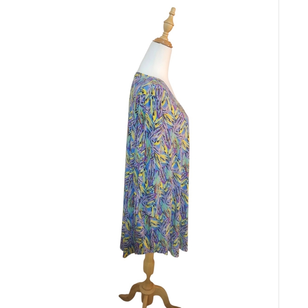 Blue Sky, Bamboo Blend Colorful Abstract Leaf-Print Scoop Neck Tunic - Picture 4 of 7